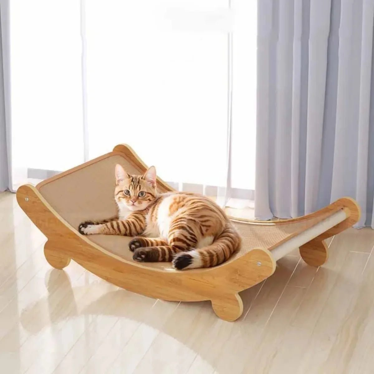  Bed&Scratcher griffoir et lit pour chat protégeant les meubles Image 5: Griffoir pour chat design moderne avec zone de repos et grattage